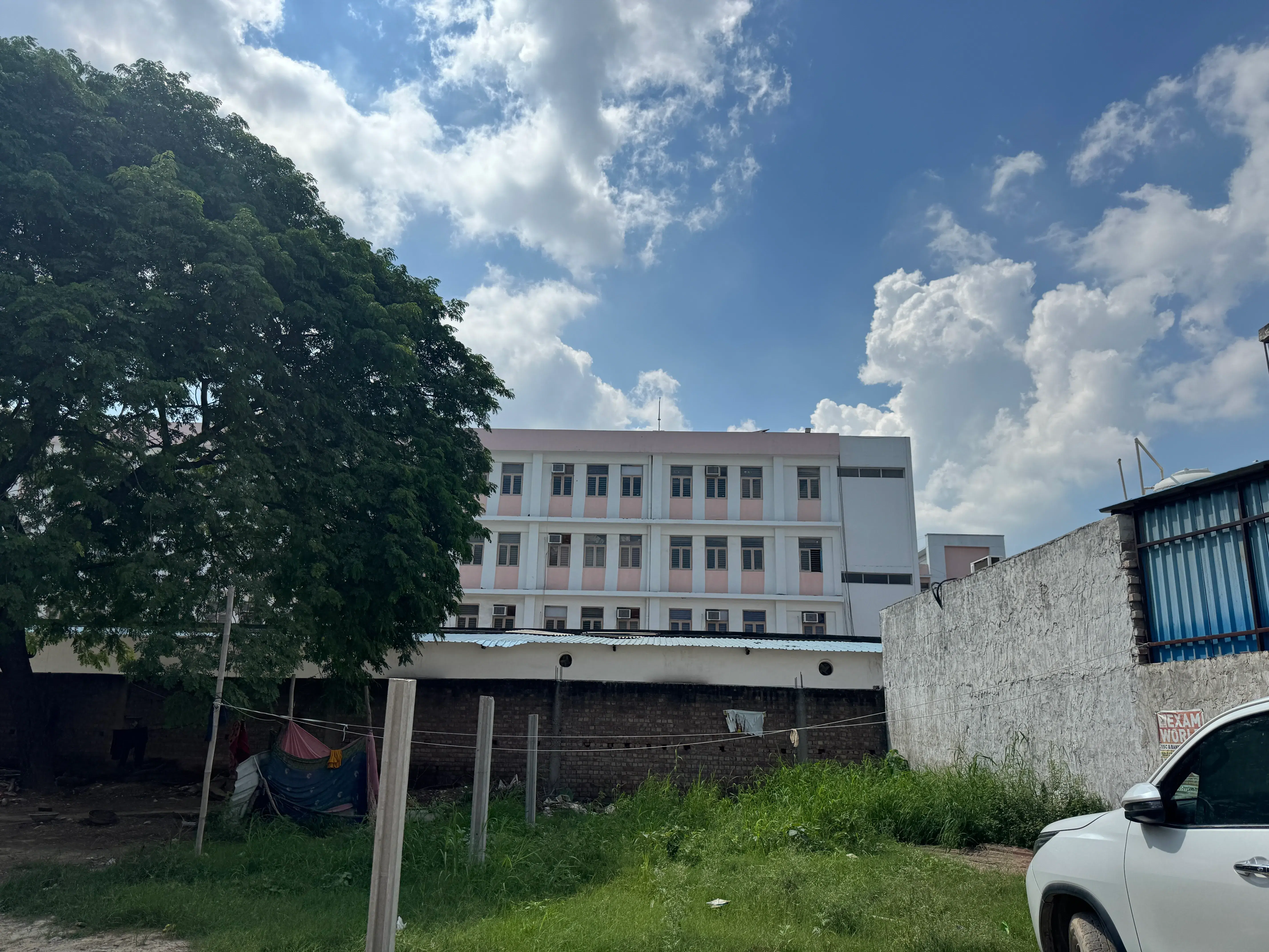 DPG Degree College Gurgaon Campus photo 4